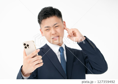 若い男性 ビジネス スマホ ストレス 若い男性 ビジネス スマホ ストレス 127359492