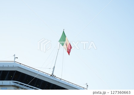 金沢港から出航する豪華客船 コスタ・セレーナ 金沢港から出航する豪華客船 コスタ・セレーナ 127360663