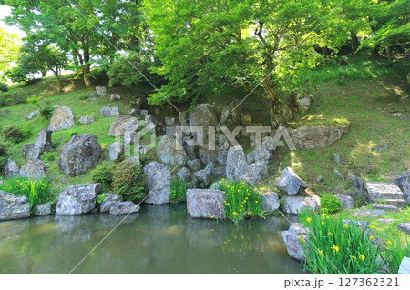 新緑の旧久留島氏庭園(大分県玖珠町) 新緑の旧久留島氏庭園(大分県玖珠町) 127362321