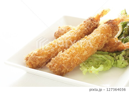 冷凍食品のエビフライ 127364036