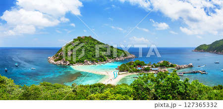 Panorama of amazing Nang Yuan Island, near Koh Tao, in Thailand. Panorama of amazing Nang Yuan Island, near Koh Tao, in Thailand. 127365332