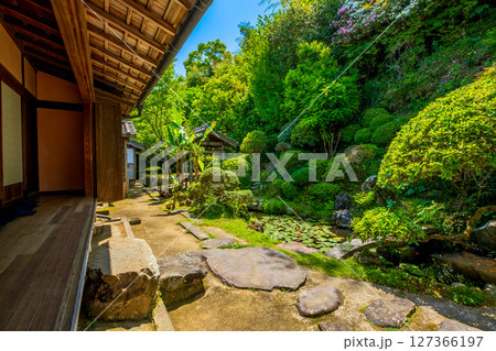 大分県　佐伯の町並み 127366197