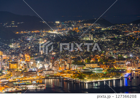 （長崎県）稲佐山の夜景・日本三大夜景 127366208