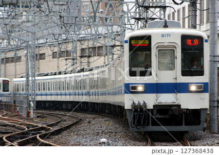 ［TJ］東武東上線8000系電車（特急：池袋⇔寄居） 127368438