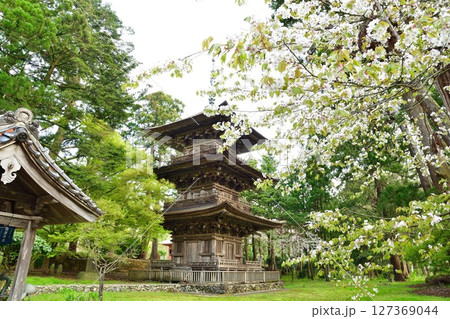 乙宝寺三重塔（新潟県） 127369044