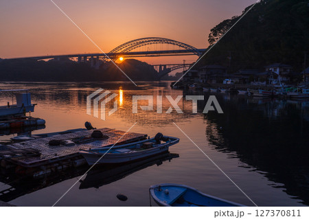 《長崎県》西海橋・針尾瀬戸の夜明け 127370811