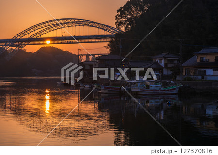 《長崎県》西海橋・針尾瀬戸の夜明け 《長崎県》西海橋・針尾瀬戸の夜明け 127370816