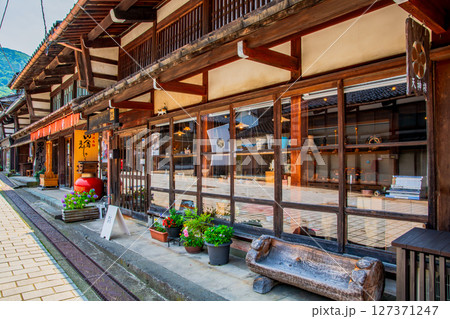富山県 南砺市 井波の町並み 富山県 南砺市 井波の町並み 127371247