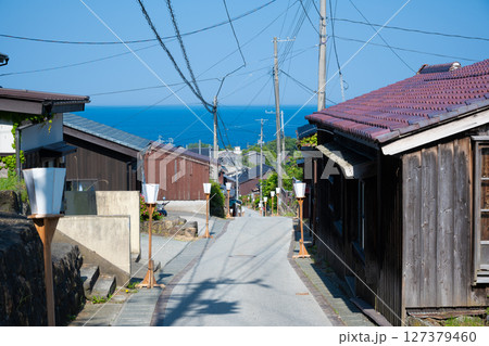 佐渡島　相川・京町通りの街並み 127379460