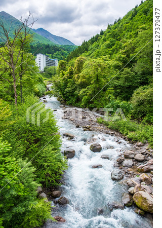 涼し気な渓流風景『奥飛騨温泉郷』 涼し気な渓流風景『奥飛騨温泉郷』 127379477
