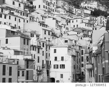 イタリアの世界遺産　チンクエ・テッレ（リオマッジョーレ） 127380451
