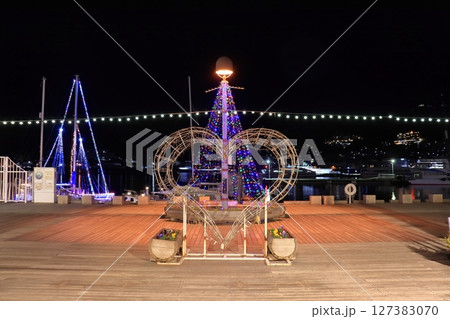 夜の出島ワーフ(海方面の夜景) 夜の出島ワーフ(海方面の夜景) 127383070