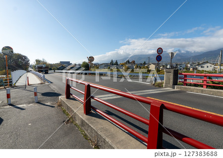 歴史的な古道「塩の道」とその周辺 歴史的な古道「塩の道」とその周辺 127383688