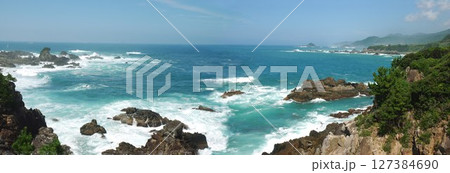 Kuroshio current @Kumano 太平洋の黒潮の荒波 @熊野枯木灘海岸県立自然公園 Kuroshio current @Kumano 太平洋の黒潮の荒波 @熊野枯木灘海岸県立自然公園 127384690