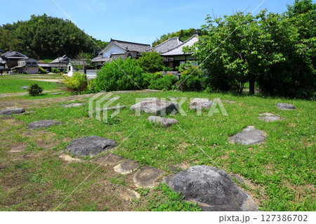 川原寺跡　礎石 127386702