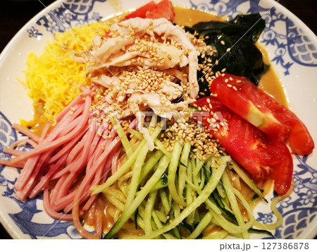冷やし中華 127386878
