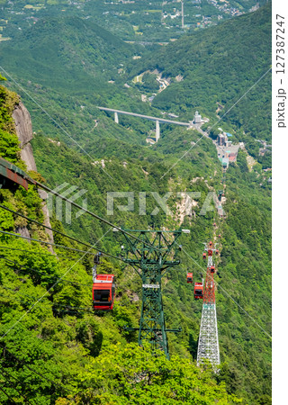 【御在所ロープウエイ】三重県菰野町 【御在所ロープウエイ】三重県菰野町 127387247