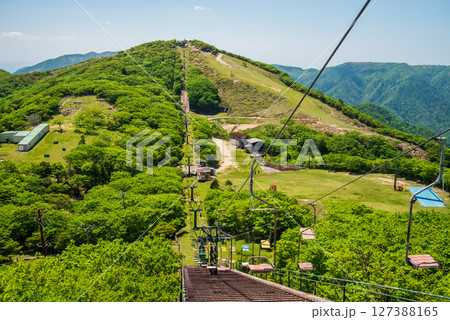 御在所岳 山上公園内の風景『観光リフト』 御在所岳 山上公園内の風景『観光リフト』 127388165