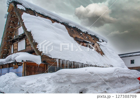 白川郷・五箇山の合掌造 127388709