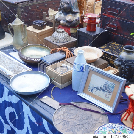 「骨董・蚤の市（古美術）」 127389600