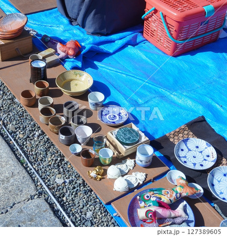 「骨董・蚤の市（茶器）」 127389605