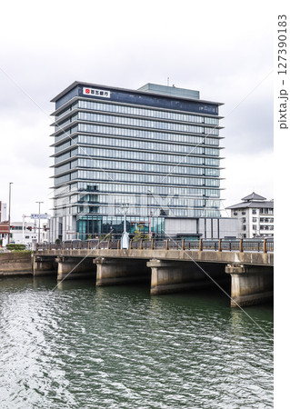 百五銀行本店 127390183
