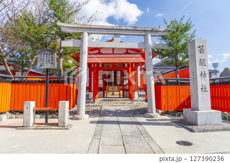 秋の京都　車折神社　芸能神社 127390236