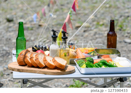 夏のレジャーのイメージ 127390433