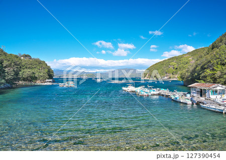 【五ヶ所湾の風景】 三重県度会郡南伊勢町宿浦 127390454