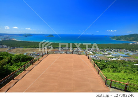 【佐賀県】快晴の鏡山展望テラス(鏡山展望台) 【佐賀県】快晴の鏡山展望テラス(鏡山展望台) 127392240