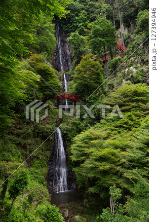 豪快な滝 五宝の滝 岐阜県 豪快な滝 五宝の滝 岐阜県 127394946