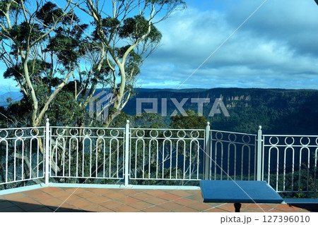 ブルーマウンテンの展望台 127396010