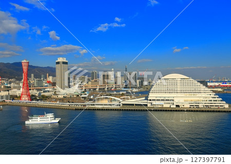 【兵庫県】改装後のポートタワーと神戸メリケンパークの夜景 127397791
