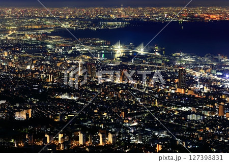 【兵庫県】六甲山（掬星台）から見た大阪の夜景 127398831