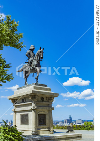 仙台市全景 伊達政宗騎馬像 仙台市全景 伊達政宗騎馬像 127399877