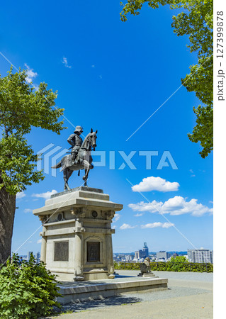 仙台市全景 伊達政宗騎馬像 仙台市全景 伊達政宗騎馬像 127399878