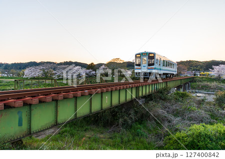 静岡県掛川市幡鎌　天竜浜名湖鉄道と沿線の風景 127400842