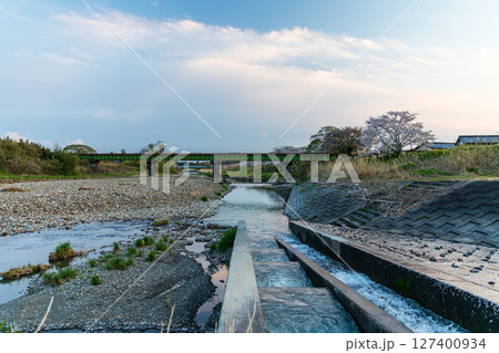 静岡県掛川市幡鎌　天竜浜名湖鉄道と沿線の風景 127400934
