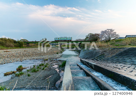 静岡県掛川市幡鎌 天竜浜名湖鉄道と沿線の風景 静岡県掛川市幡鎌 天竜浜名湖鉄道と沿線の風景 127400946