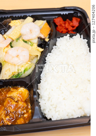 美味しい海老と野菜の塩炒め中華弁当 美味しい海老と野菜の塩炒め中華弁当 127404206
