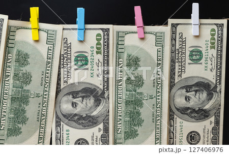 one hundred dollar bills 127406976