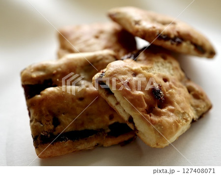 レーズンクッキー 127408071