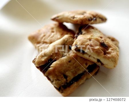 レーズンクッキー 127408072