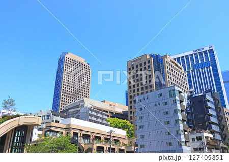 東京都港区、麻布台ヒルズの風景 東京都港区、麻布台ヒルズの風景 127409851