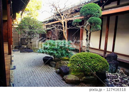 京都府 東寺 観智院・庭園「四方正面の庭」 京都市 南区 九条町 2022年2月 京都府 東寺 観智院・庭園「四方正面の庭」 京都市 南区 九条町 2022年2月 127416318