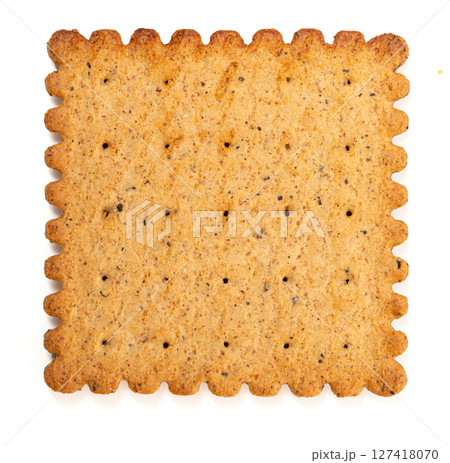 Single square cracker with poppy seeds isolated on white background 127418070