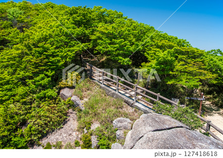 御在所岳 富士見岩展望台 周辺風景 御在所岳 富士見岩展望台 周辺風景 127418618