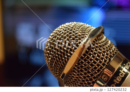 カラオケイメージ 127420232