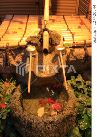 京都の神社　菅原道真ゆかりの菅原院天満宮神社 127420344
