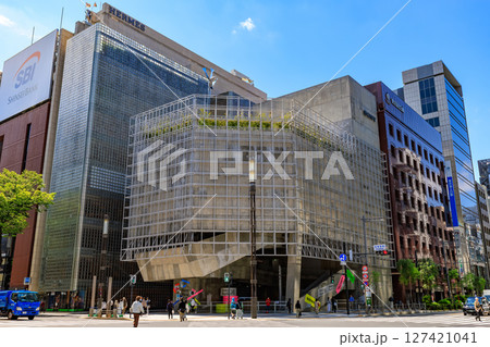 東京 中央区 銀座 数寄屋橋 交差点付近の都市風景 Ginza Sony Park 東京 中央区 銀座 数寄屋橋 交差点付近の都市風景 Ginza Sony Park 127421041